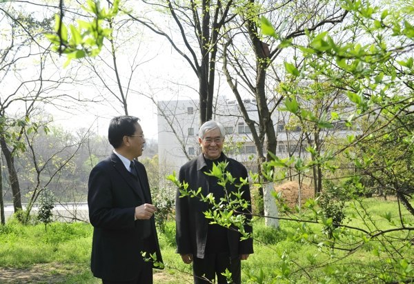 曲钦岳院士莅临金陵学院指导工作,学院,南京大学,办学