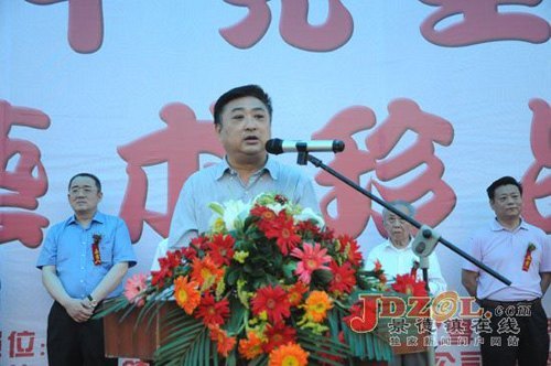 丁千教授陶瓷艺术珍品展在景德镇市举行