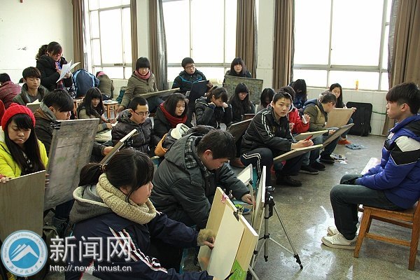 湖南科技大学举行2013年美术统考