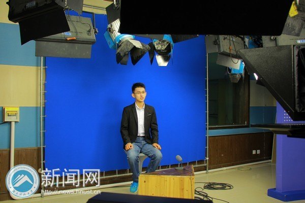 第九届主持人大赛决赛选手前去湘潭广播电视中心试镜