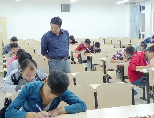 西安交通大学城市学院第五届数学竞赛落下帷幕