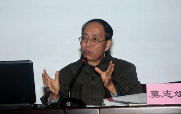 湖南师范大学历史文化学院教授莫志斌来长沙师范学校主讲毛泽东成长故事