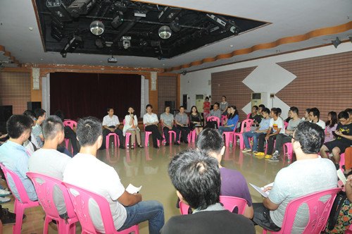 团省委书记曾颖如到广东石油化工学院调研大学生创新创业工作