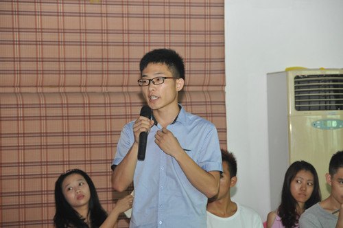 团省委书记曾颖如到广东石油化工学院调研大学生创新创业工作